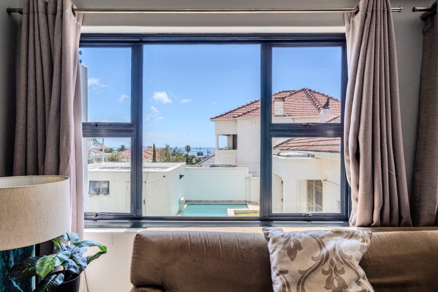 4 Bedroom Property for Sale in Fresnaye Western Cape